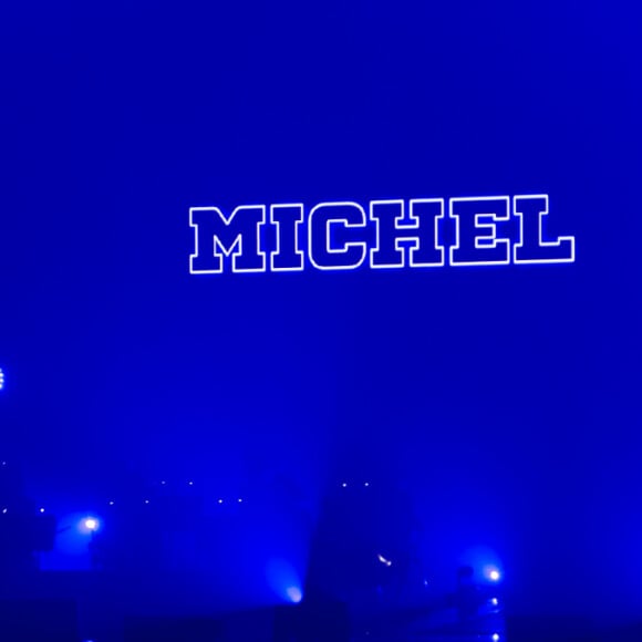 éçus, les fans du chanteur - qui vient d'être élevé à la dignité de grand officier de l'ordre du Mérite - ont pris leur mal en patience et lui ont souhaité un très bon rétablissement. 
Exclusif - Michel Sardou - Ultime concert de Michel Sardou pour la dernière date de son spectacle "La dernière danse" à la Seine Musicale à Boulogne-Billancourt le 11 avril 2018. Le chanteur a rassemblé plus de 400 000 spectateurs pour une tournée de 82 concerts. © Pierre Perusseau/Bestimage 