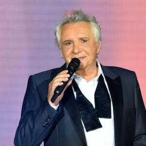 Une bien triste nouvelle a été annoncé sur le compte officiel de Michel Sardou.
Exclusif - Michel Sardou en concert au stade Tropenas à Montélimar