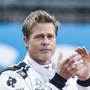 Brad Pitt tourne des scènes de son prochain film, produit par Apple et Jerry Bruckheimer, lors du Grand Prix de Formule 1 de Grande-Bretagne le 9 juillet 2023. © Dppi / Panoramic / Bestimage