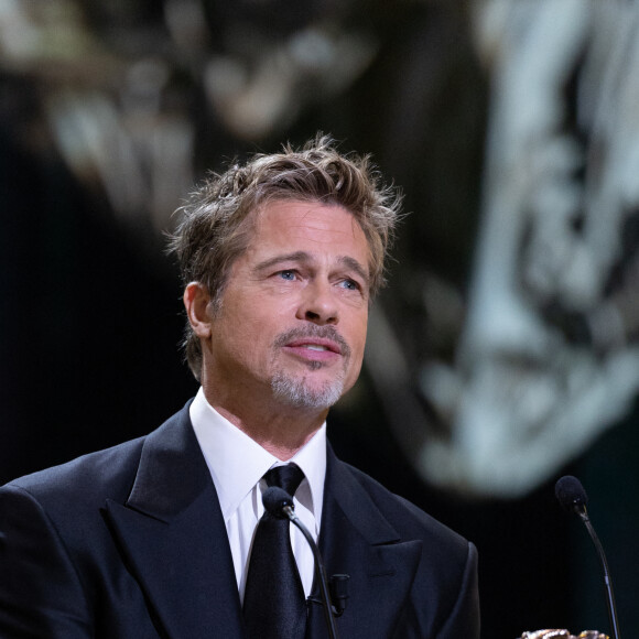 Une pratique qui lui aurait permis d'éviter de payer 7 millions d'euros d'impôts.
Brad Pitt - David Fincher reçoit un César d'honneur lors de la 48ème édition des César à l'Olympia à Paris le 24 février 2023 © Olivier Borde / Dominique Jacovides / Bestimage