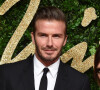 "Quand j'y repense, ma femme m'a choisi dans un album de foot Panini", raconte David Beckham dans Entrevue
 
David Beckham et sa femme Victoria Beckham au British Fashion Awards 2015 à Londres, le 23 novembre 2015.