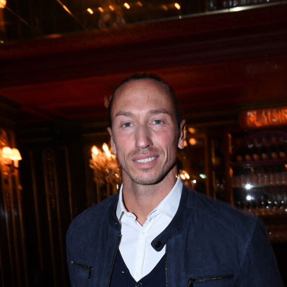 Exclusif - Frédérick Bousquet - Générale du chanteur Amir Haddad, seul-en-scène dans la pièce "Sélectionné" mise en scène par S. Suissa au théâtre Edouard VII à Paris le 28 mars 2022. © Rachid Bellak/Bestimage Sélectionné, texte de M. Elya, raconte l'incroyable histoire du nageur Alfred Nakache, dont une piscine parisienne porte le nom dans le XXème arrondissement. Cet athlète a été plusieurs fois champion de France avant et après sa déportation à Auschwitz car de confession juive. © Rachid Bellak /Bestimage  (No Web - pour suisse et Belgique 