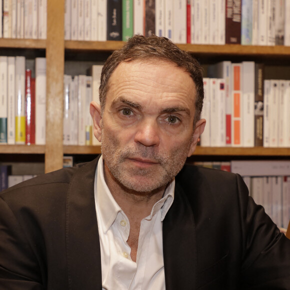 Interrogé par "Le Figaro", Yann Moix rejette la faute sur son producteur

Yann Moix présente le numéro deux de la revue Année Zéro à la Librairie Delamain à Paris le 24 novembre 2022. © Cédric Perrin / Bestimage