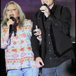 Véronique Sanson et son fils Christopher Stills (archive Vivement dimanche)