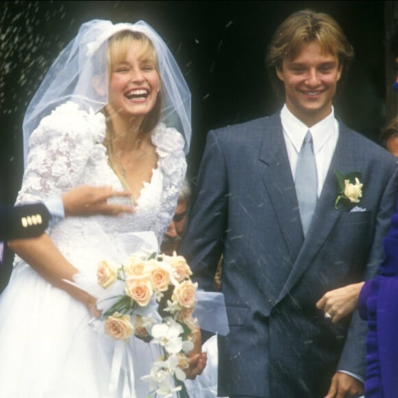 Cependant, le musicien ne s'est pas éternisé lors de la cérémonie
Mariage de David Hallyday et Estelle Lefébure