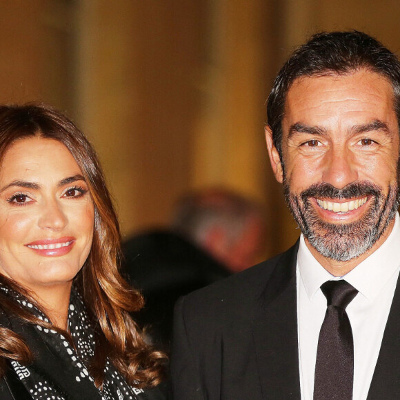 Robert Pires et sa femme Jessica - Arrivées au dîner des 50 ans du Variétés club de France au palais de l'Elysée à Paris le 14 octobre 2021. © Panoramic / Bestimage