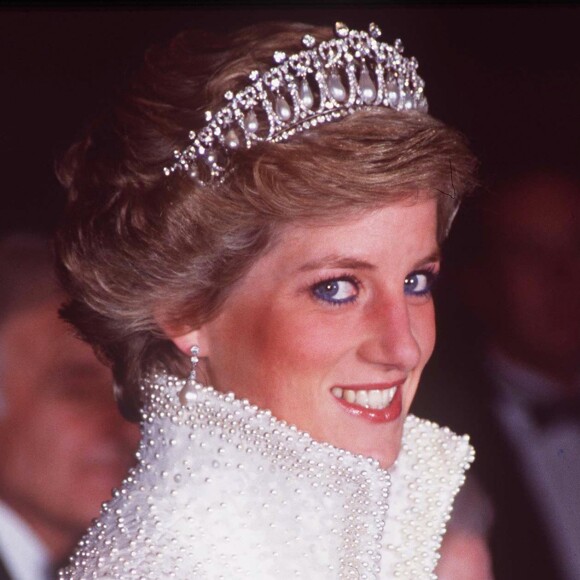 Archives - La princesse Diana (Lady Di avec son diadème) lors d'une visite d'état à Hong Kong. Le 1er novembre 1989 