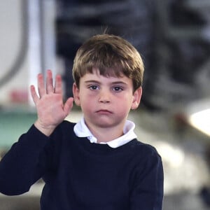 Le prince William, prince de Galles, et Catherine (Kate) Middleton, princesse de Galles, avec leurs enfants le prince George de Galles, et la princesse Charlotte de Galles, lors d'une visite au Royal International Air Tattoo (RIAT) à RAF Fairford, le 14 juillet 2023. 