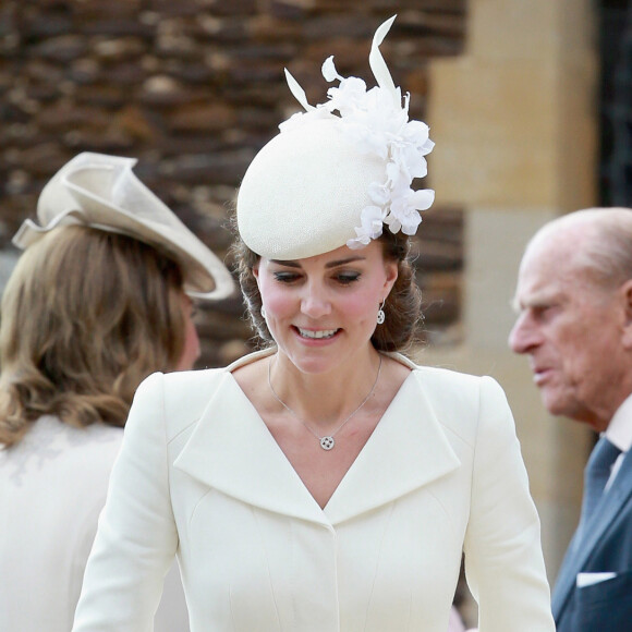Le prince William, Catherine Kate Middleton, la duchesse de Cambridge, leur fils le prince George de Cambridge et leur fille la princesse Charlotte de Cambridge - Sorties après le baptême de la princesse Charlotte de Cambridge à l'église St. Mary Magdalene à Sandringham, le 5 juillet 2015.