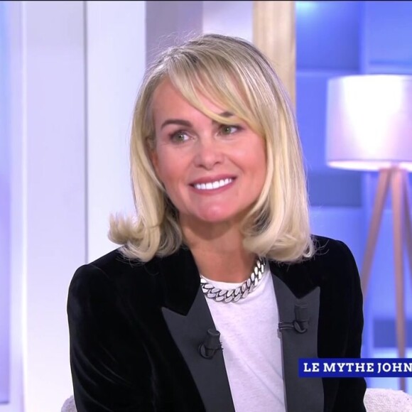 Laeticia Hallyday revient sur le combat de Johnny Hallyday contre le cancer dans l'émission C L'Hebdo sur France 5.