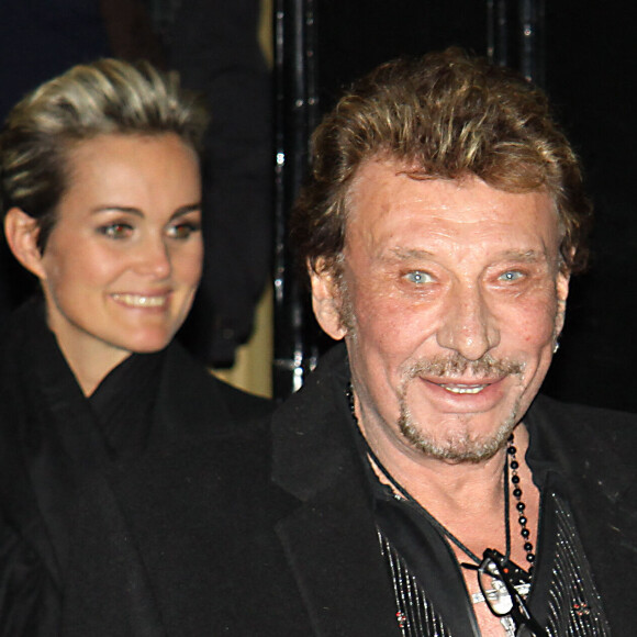 Archive - Johnny Hallyday et sa femme Laeticia Hallyday à la sortie d'un restaurant à Paris, France, le 18 décembre 2010. 