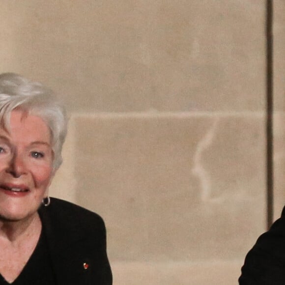 Line Renaud - Le président français et la première dame recoivent l'équipe de France féminine de handball championne du monde 2023 au palais de l'Elysée, le 18 décembre 2023 © Stéphane Lemouton / Bestimage