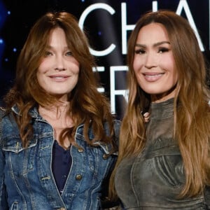 Vitaa et Carla Bruni forment un duo inédit.
Exclusif - Carla Bruni-Sarkozy, Vitaa - Backstage - Enregistrement de l'émission "La fête de la Chanson française" au Dôme à Paris. © C.Clovis-P.Perusseau / Bestimage 