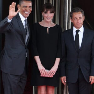 Nicolas Sarkozy et Carla Bruni (enceinte de Giulia) avec Barack Obama - Dîner lors du sommet du G8 à Deauville au restaurant Ciro's.