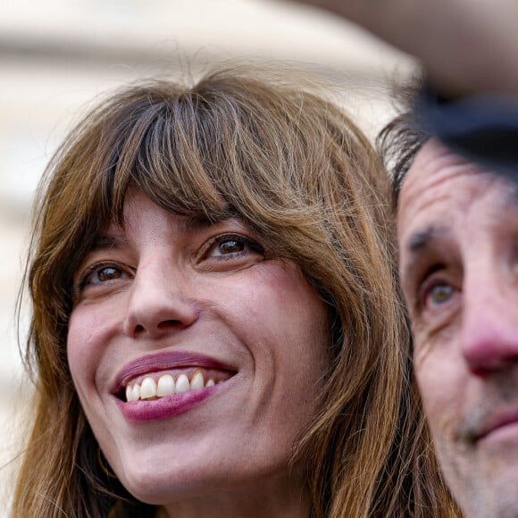 Lou Doillon présente le film Boxes réalisé par sa mère Jane Birkin lors du festival Lumière 2023 à Lyon le 22 octobre 2023. © Sandrine Thesillat / Panoramic / Bestimage 