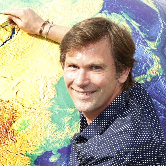 Un sacré cap qu'il traverse, en toute détente, avec le sourire, auprès de sa discrète épouse Sylvie Bazyn.
Laurent Romejko - Inauguration du 13e Forum International de la Météo et du Climat à l'Hôtel de Ville de Paris, le 27 mai 2016. © Christophe Aubert via Bestimage