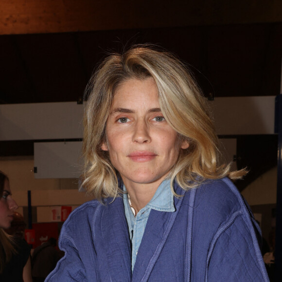 "J'avais ce livre en tête depuis longtemps, mais il m'a fallu du temps pour m'autoriser à écrire."
Alice Taglioni lors de la 41e Foire du Livre de Brive dans La Halle Brassens, à Brive-la-Gaillarde, France, le 11 novembre 2023. © Jean-Marc-Lhomer/Bestimage