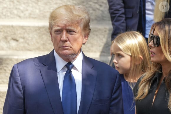 Le couple ne se montre que très peu ensemble.
Donald Trump et sa femme Melania Trump - Obsèques de Ivana Trump en l'église St Vincent Ferrer à New York. Le 20 juillet 2022