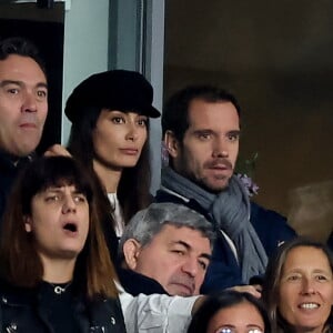 Richard Gasquet et sa compagne dans les tribunes lors de la demi-finale de la Coupe du Monde de Rugby opposant l'Argentine à la Nouvelle Zélande (6 - 44) au Stade de France à Saint-Denis, France, le 20 octobre 2023. © Dominique Jacovides/Bestimage