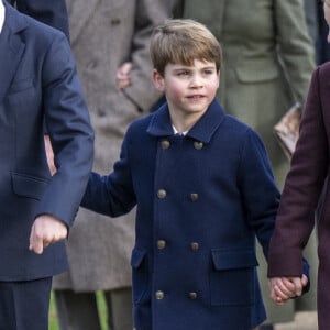 Comme le veut pourtant la tradition.
Mia Tindall, le prince Louis de Galles et son frère George à Sandringham, Norfolk.