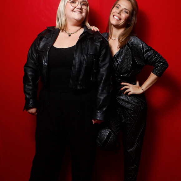 Exclusif - Lola Dubini, Emma Daumas - Backstage - Enregistrement de l'émission "Tout le monde chante contre le cancer" au Cirque Phénix à Paris. © Christophe Clovis / Bestimage