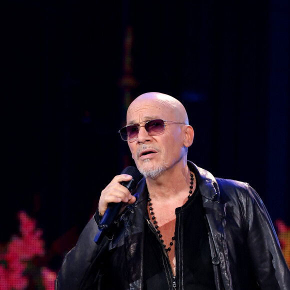 Parti se ressourcer en Patagonie, le chanteur de 62 ans a abordé le cancer qui guette malgré la rémission
Exclusif - Florent Pagny - Enregistrement de l'émission "Avec Florent, tout le monde ELA" à La Seine Musicale à Paris, diffusée le 1er septembre à 21h10 sur TF1 © Cyril Moreau-Dominique Jacovides / Bestimage 