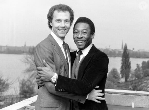 Franz Beckenbauer et Pelé, 05/05/1981.
