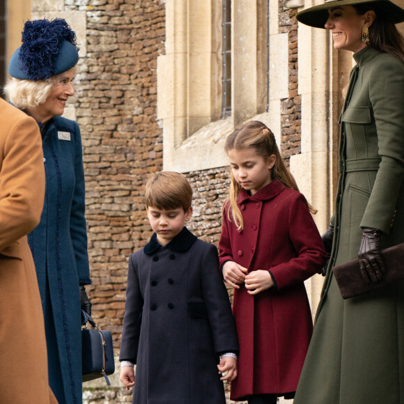 La famille royale d'Angleterre assiste au service religieux de Noël à l'église St Mary Magdalene à Sandringham, Norfolk le 25 décembre 2022. 