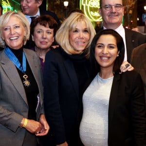 Exclusif - Sophie Cluzel, Roselyne Bachelot, Brigitte Macron, Jean Castex, Sarah El Haïry, (enceinte), Bruno Cluzel - Sophie Cluzel est élevée au grade de commandeur de l’Ordre National du Mérite au Café Joyeux à Paris le 7 novembre 2023. L’ancien premier ministre Jean Castex lui remet sa décoration en présence de ses amis, ses collègues et sa famille. Sophie Cluzel avait été nommée au grade de chevalier le 8 octobre 2022. © Dominique Jacovides / Bestimage  