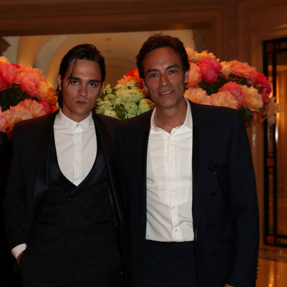 Exclusif - Anthony Delon avec son frère Alain-Fabien Delon au cocktail de la 10ème édition du "Global Gift Gala" à l'hôtel Four Seasons George V à Paris, le 3 juin 2019. © Cyril Moreau/Global Gift Foundation/Bestimage 