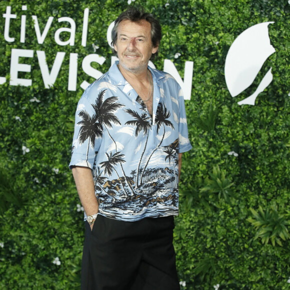 Jean-Luc Reichmann au photocall de la série "Leo Mattei, Brigade des mineurs" lors du 62ème Festival de Télévision de Monte-Carlo, à Monaco, le 19 juin 2023. © Denis Guignebourg/BestImage