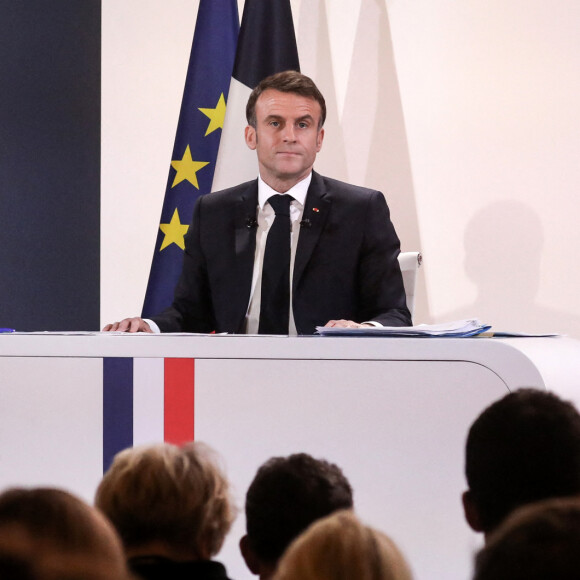 Elle s'est ensuite rendue en soirée à la conférence de presse d'Emmanuel Macron, organisée à l'Élysée
 
Conférence de presse du président Emmanuel Macron au palais de l'Elysée à Paris devant environ trois cents journalistes et retransmise à la télévision le 16 janvier 2024. © Stéphane Lemouton / Bestimage