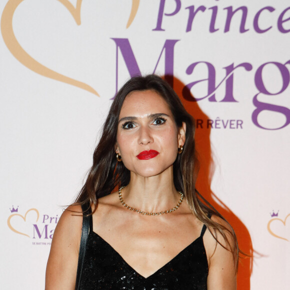 "Cette période dure une année. Je perds tellement de poids que j'en deviens maigrissime, autour des 35 kilos", confie celle qui est devenue depuis maman d'une petite fille, Ghjulia.
Exclusif - Joyce Jonathan lors de la soirée de gala de l'association "Princesse Margot" à l'hôtel InterContinental Paris - Le Grand, à Paris, France, le 11 décembre 2023. © Christophe Clovis/Bestimage