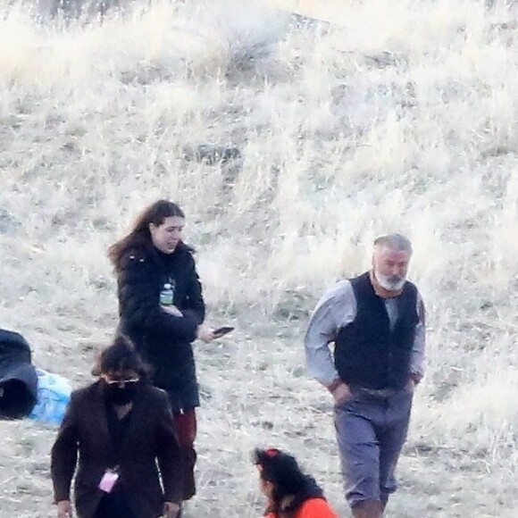 Dans l'affaire du tir mortel survenu sur le tournage du film "Rust"
Alec Baldwin sur le tournage du film "Rust" dans le Montana, le 24 avril 2023. 