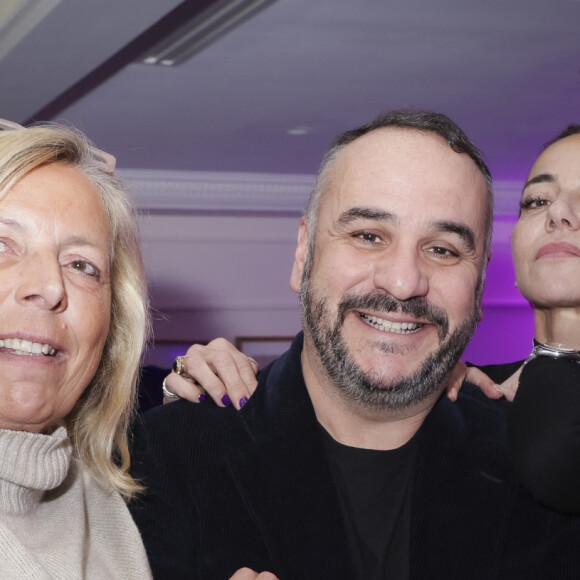 Exclusif - Réjane Lacoste, François-Xavier Demaison, Sandra Sisley - 7ème édition de la "Soirée patins" au restaurant de l'Hotel Kimpton, le Montecito, organisée par S.Sisley à Paris. Jeudi 18 janvier, dans l'enceinte du restaurant de l'hôtel Kimpton - St Honoré, Le Montecito, s'est déroulé la septième édition des " Soirées Patins ", un événement devenu incontournable à Paris depuis novembre dernier. Imaginé par S. Sisley, ce concept ambitieux rassemble célébrités, beautiful people et clients de l'hôtel, pour une soirée année 80-90 où il est possible de faire du patins sur les meilleurs hits de cette époque, tout en savourant un délicieux menu californien. Hier soir, de nombreuses célébrités étaient présentes pour profiter de l'événement; le rappeur Hamza était de la partie, l'humoriste et acteur FX. Demaison, le chanteur pop A. Simone accompagné de son ami F.Farinelli, l'actrice J. Draï, la danseuse C. Tran, les actrices L. Fogli et A. Seguillon, les superbes H. d'Esteve et O.Provost, la créatrice G. Constantini et le créateur N. Ouchenir ainsi que la célébre femme d'affaire R. Lacoste. Une soirée plus que réussie pour S. Sisley! La prochaine " Soirée Patins " se déroulera jeudi 25 janvier, donc dépêchez-vous de réserver, il reste peu de places. " Soirées Patins, tu roules ou t'en roules! "