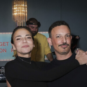 Exclusif - Sandra Sisley, Nicolas Ouchenir - 7ème édition de la "Soirée patins" au restaurant de l’Hotel Kimpton, le Montecito, organisée par S.Sisley à Paris. Jeudi 18 janvier, dans l’enceinte du restaurant de l’hôtel Kimpton - St Honoré, Le Montecito, s’est déroulé la septième édition des « Soirées Patins », un événement devenu incontournable à Paris depuis novembre dernier. Imaginé par S. Sisley, ce concept ambitieux rassemble célébrités, beautiful people et clients de l’hôtel, pour une soirée année 80-90 où il est possible de faire du patins sur les meilleurs hits de cette époque, tout en savourant un délicieux menu californien. Hier soir, de nombreuses célébrités étaient présentes pour profiter de l’événement; le rappeur Hamza était de la partie, l’humoriste et acteur FX. Demaison, le chanteur pop A. Simone accompagné de son ami F.Farinelli, l’actrice J. Draï, la danseuse C. Tran, les actrices L. Fogli et A. Seguillon, les superbes H. d’Esteve et O.Provost, la créatrice G. Constantini et le créateur N. Ouchenir ainsi que la célébre femme d’affaire R. Lacoste. Une soirée plus que réussie pour S. Sisley! La prochaine « Soirée Patins » se déroulera jeudi 25 janvier, donc dépêchez-vous de réserver, il reste peu de places. « Soirées Patins, tu roules ou t’en roules! »