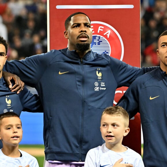 Warren Zaïre-Emery, Mike Maignan et Kylian Mbappé durant la match de football de phase de groupes de l'Euro 2024, France contre Gibraltar, à l'Allianz Riviera à Nice, le 18 novembre 2023.
© Bruno Bebert / Bestimage