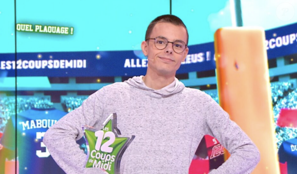 Emilien a réalisé un nouvel exploit dans "Les 12 Coups de midi" sur TF1
Emilien est maître de midi dans "Les 12 Coups de midi" sur TF1, avec Jean-Luc Reichmann.