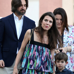 Il était également venu à un pique-nique avec sa famille. 
Charlotte Casiraghi, Balthazar Rassam lors du traditionnel pique-nique "U Cavagnëtu" au parc Princesse Antoinette à Monaco le 9 septembre 2023. © Claudia Albuquerque / Bestimage 