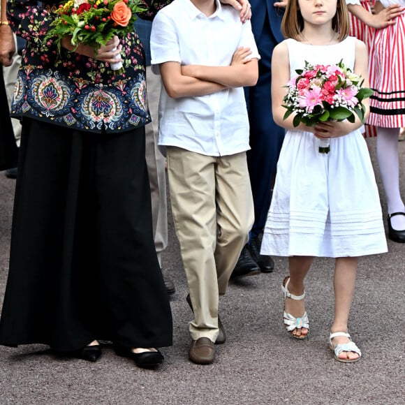 Le prince Albert II de Monaco, sa femme la princesse Charlene et leurs enfants, le prince héréditaire Jacques et la princesse Gabriella, accompagnés de Charlotte Casiraghi, de son fils Raphaël Elmaleh, de Dimittri Rassam, son mari et de leur fils Balthazar, entourés des membres du Conseil Municipal ont participé au traditionnel pique-nique des Monégasques " U Cavagnëtu " au parc Princesse Antoinette, à Monaco, le 9 septembre 2023. © Bruno Bebert / Bestimage 