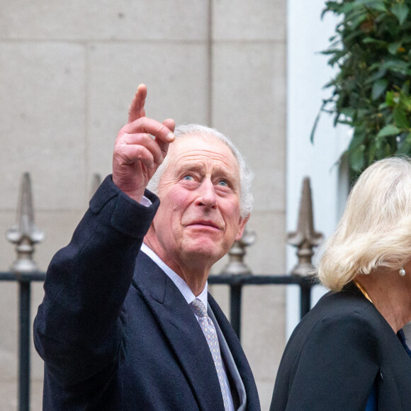 Le roi Charles III d'Angleterre et Camilla Parker Bowles, reine consort d'Angleterre, quittent la London Clinic à Londres, Royaume Uni, 29 janvier 2024, où le roi Charles avait subi une intervention pour une hypertrophie de la prostate. © Tayfun Salci/ZUMA Press/Bestimage