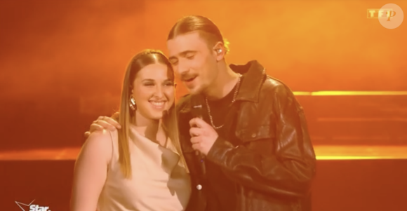 Pierre partage un duo avec Héléna lors de la finale de la "Star Academy", sur TF1