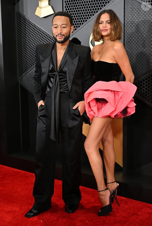Chrissy Teigen, John Legend - 66e édition des Grammy Awards à la Crypto.com Arena à Los Angeles le 4 février 2024.