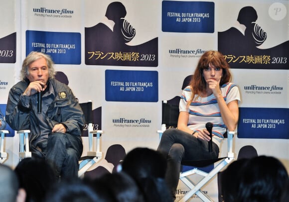 Il est père de cinq enfants parmi lesquels Lou Doillon
Lou Doillon et son père Jacques Doillon - Conférence de presse du film "Un enfant de toi" au festival du film Francais au Japon à Tokyo le 23 juin 2013.