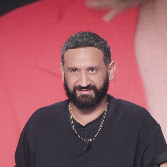 Exclusif - Cyril Hanouna - Sur le plateau de l'émission TPMP (Touche Pas à Mon Poste) présentée en direct par C.Hanouna et diffusée sur C8 - Paris le 14/12/2023 - © Jack Tribeca / Bestimage 