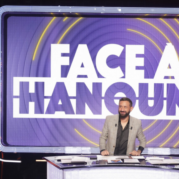 Exclusif - Cyril Hanouna sur le plateau de la nouvelle émission de C.Hanouna du week-end "Face à Hanouna" diffusée le 4 février à Paris, France, le 1er février 2024. © Jack Tribeca/Bestimage 