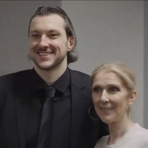 Céline Dion et ses trois fils ont assisté à un match de hockey. @ Edmonton Oilers / Twitter