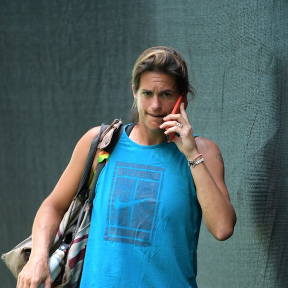 Marie Bénédicte Hurel a, par contre, été relaxé des accusations de harcèlement contre cette deuxième femme 
Amélie Mauresmo lors du tournoi de tennis de Miami. Le 17 mars 2019 