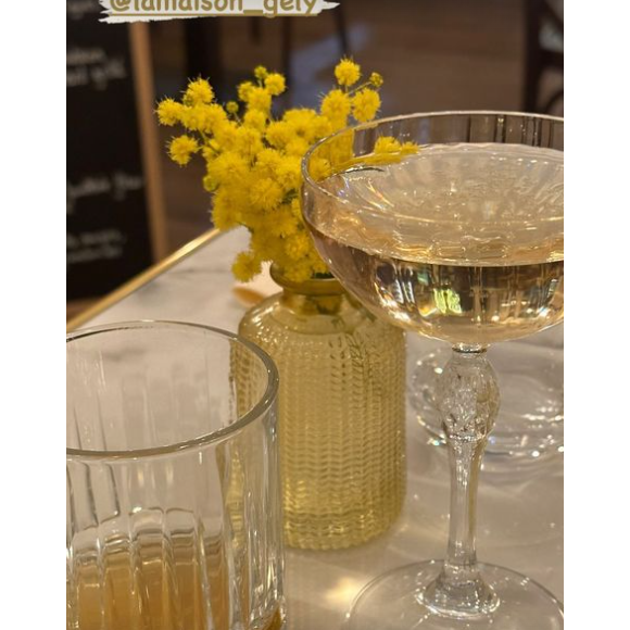 Le 14 février 2024, pour la Saint-Valentin, le couple a profité d'une soirée au restaurant.
Vanessa Demouy a été gâtée par son amoureux pour la Saint-Valentin.