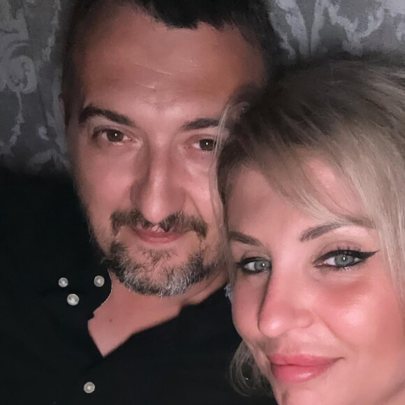 Son mari devait limite l'asphyxier 
Amandine Pellissard avec son mari Alexandre